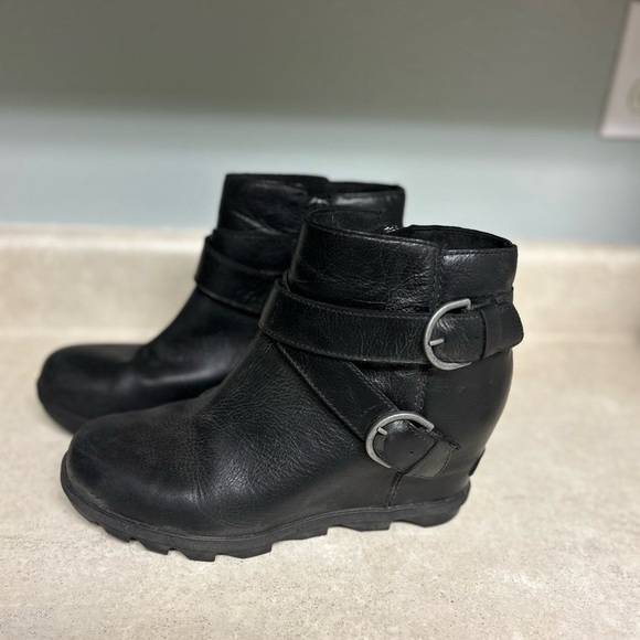 Sorel Joan of Arc II Black Leather Ankle Boots size 10 - Picture 1 of 6